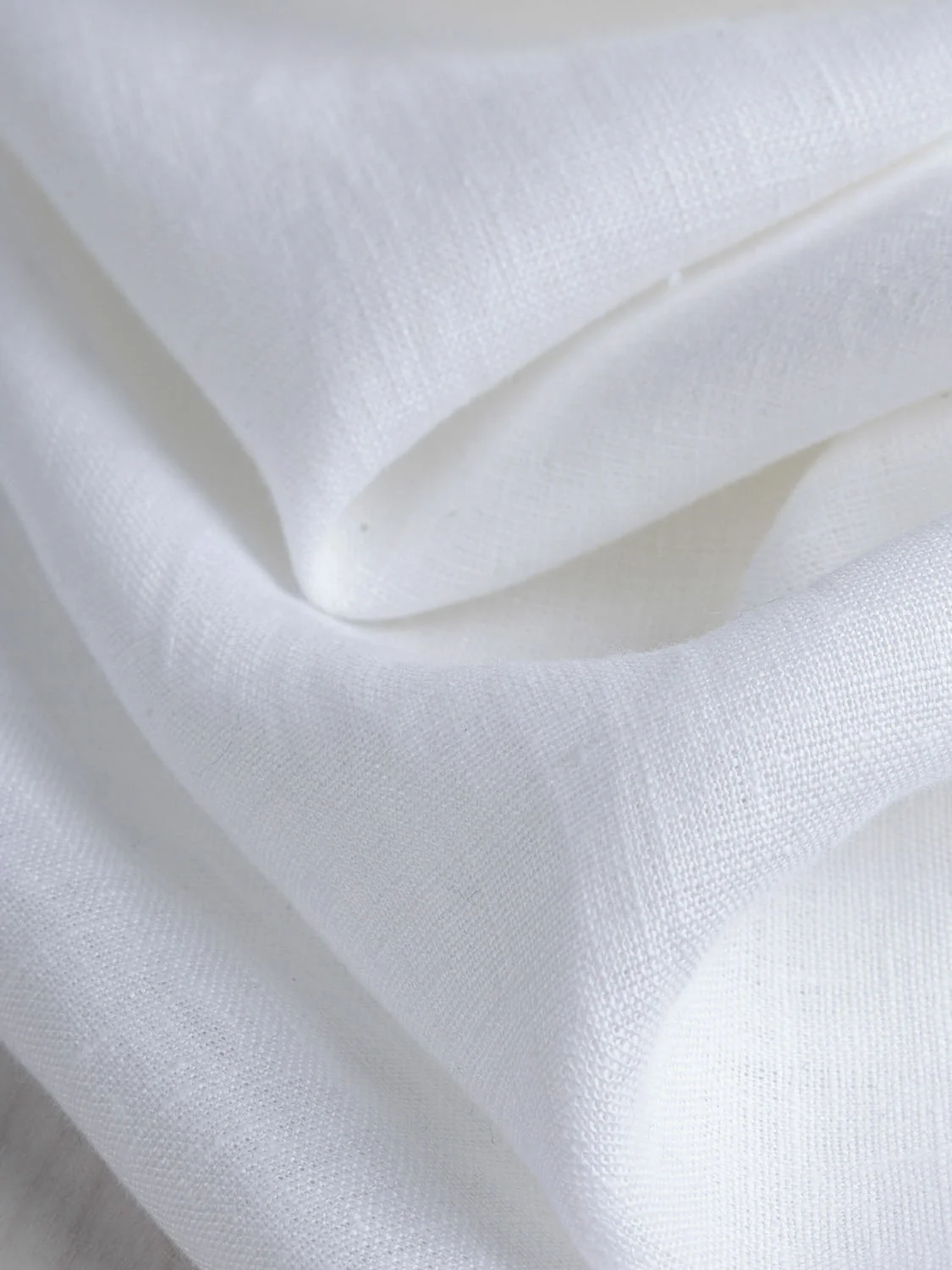 Midweight_European_Linen_-_White_Core_Fabrics_2048x.webp